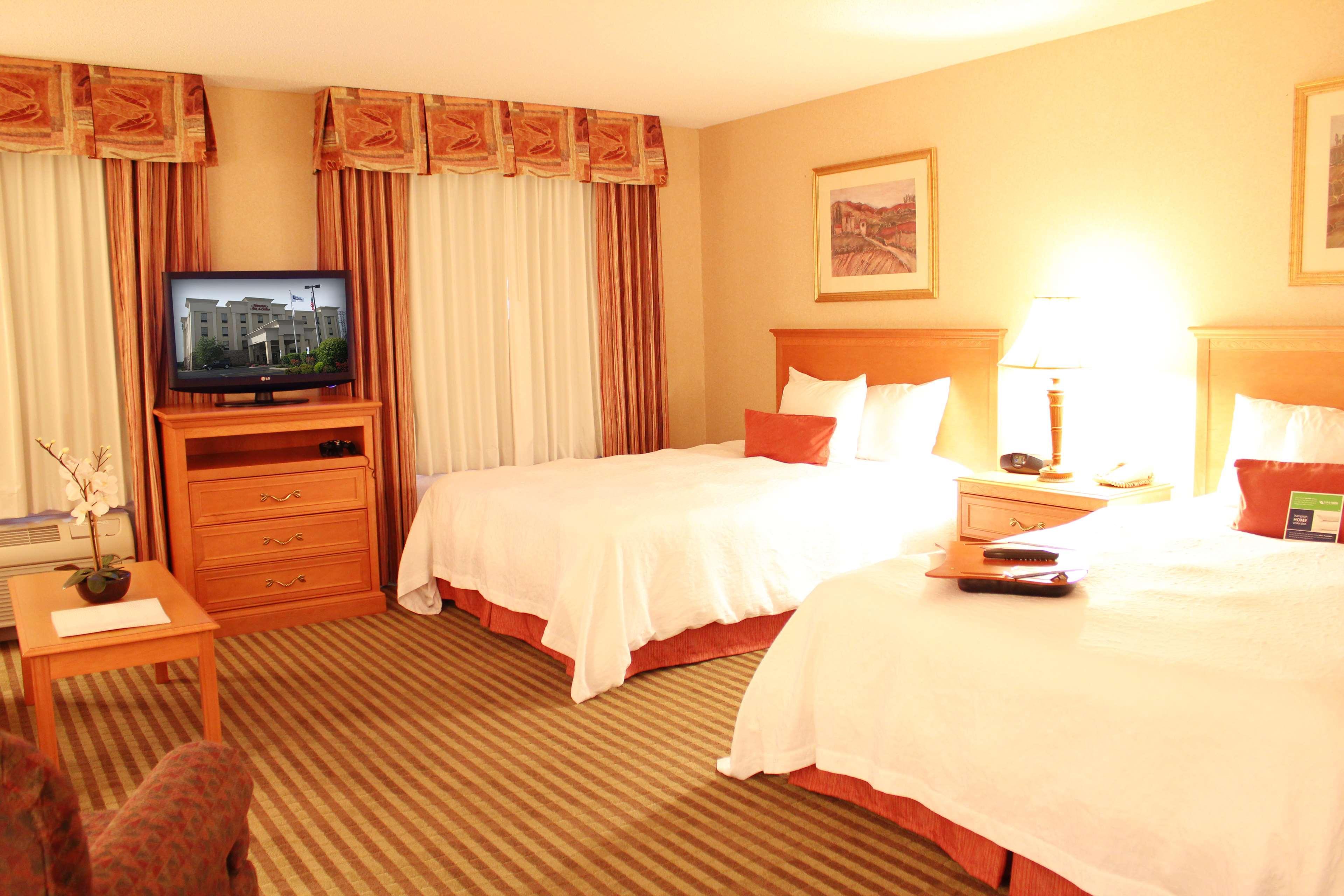Hampton Inn & Suites Addison Eksteriør bilde