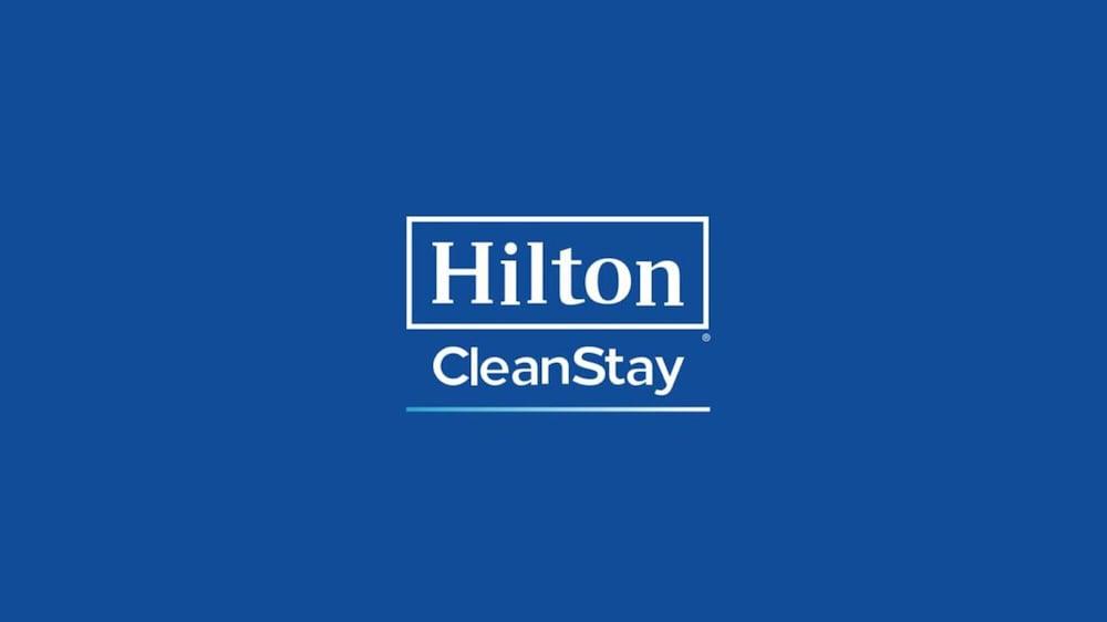 Hampton Inn & Suites Addison Eksteriør bilde