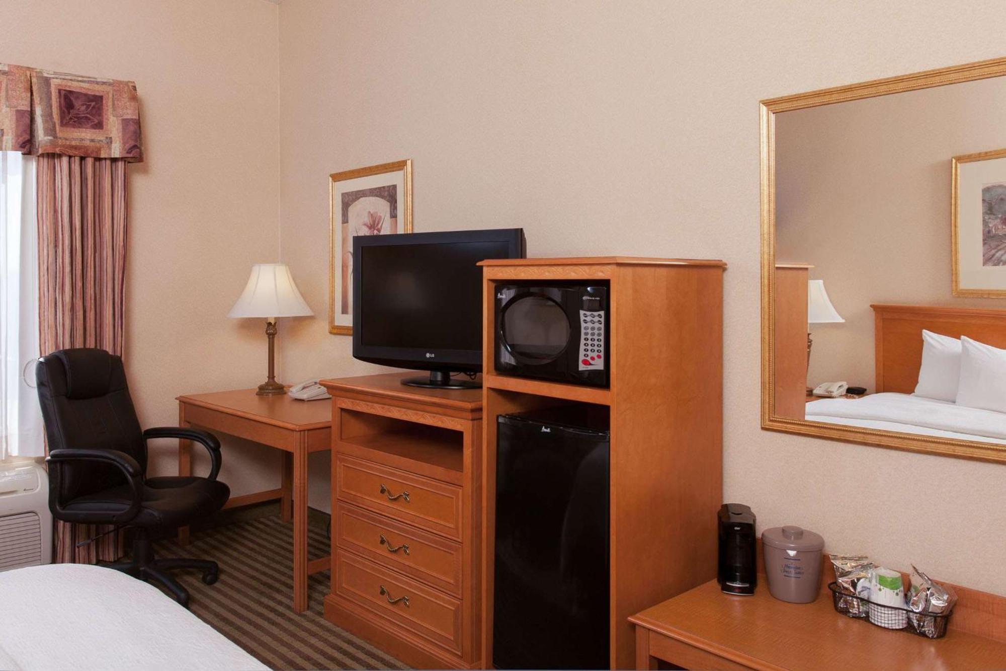 Hampton Inn & Suites Addison Eksteriør bilde