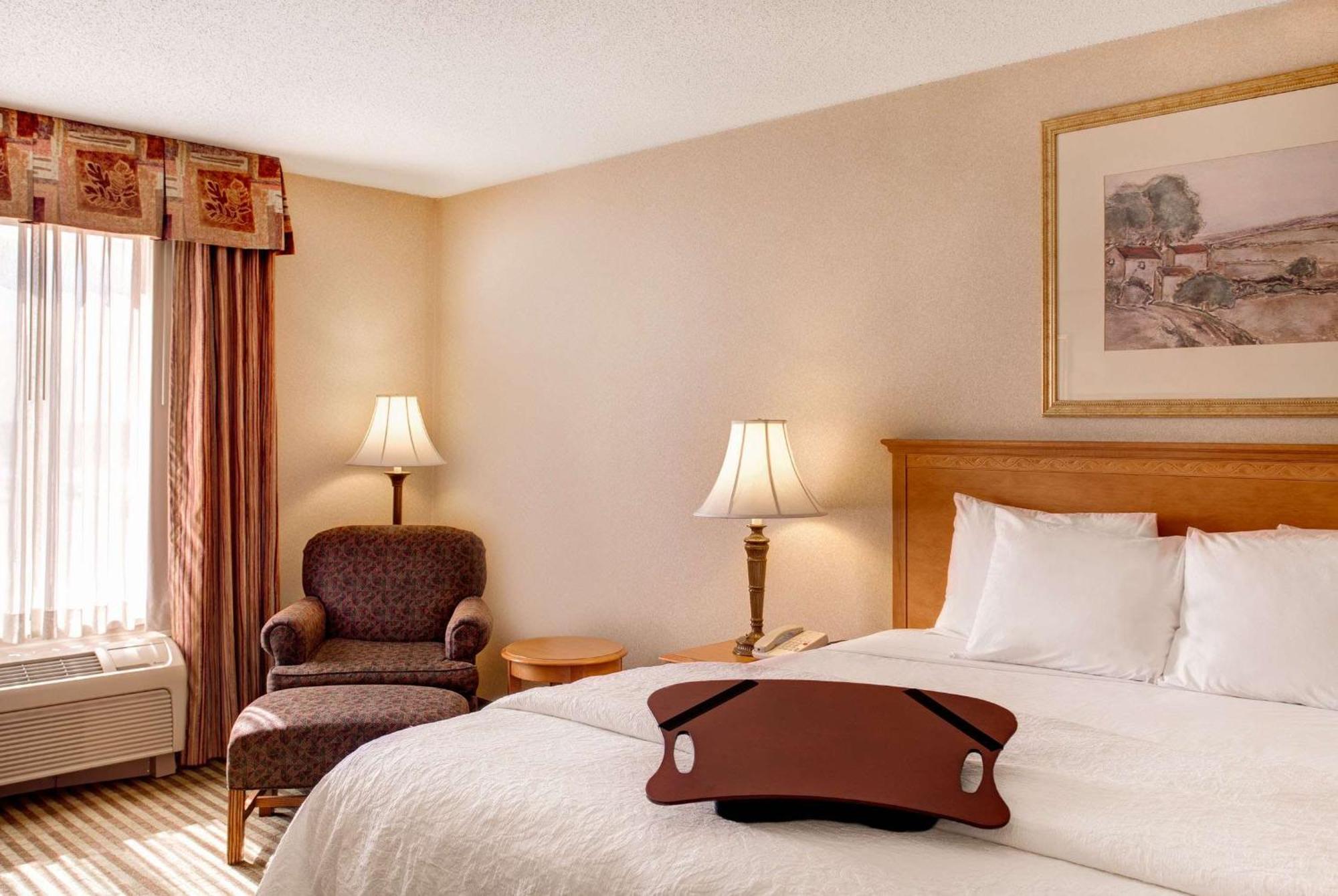 Hampton Inn & Suites Addison Eksteriør bilde