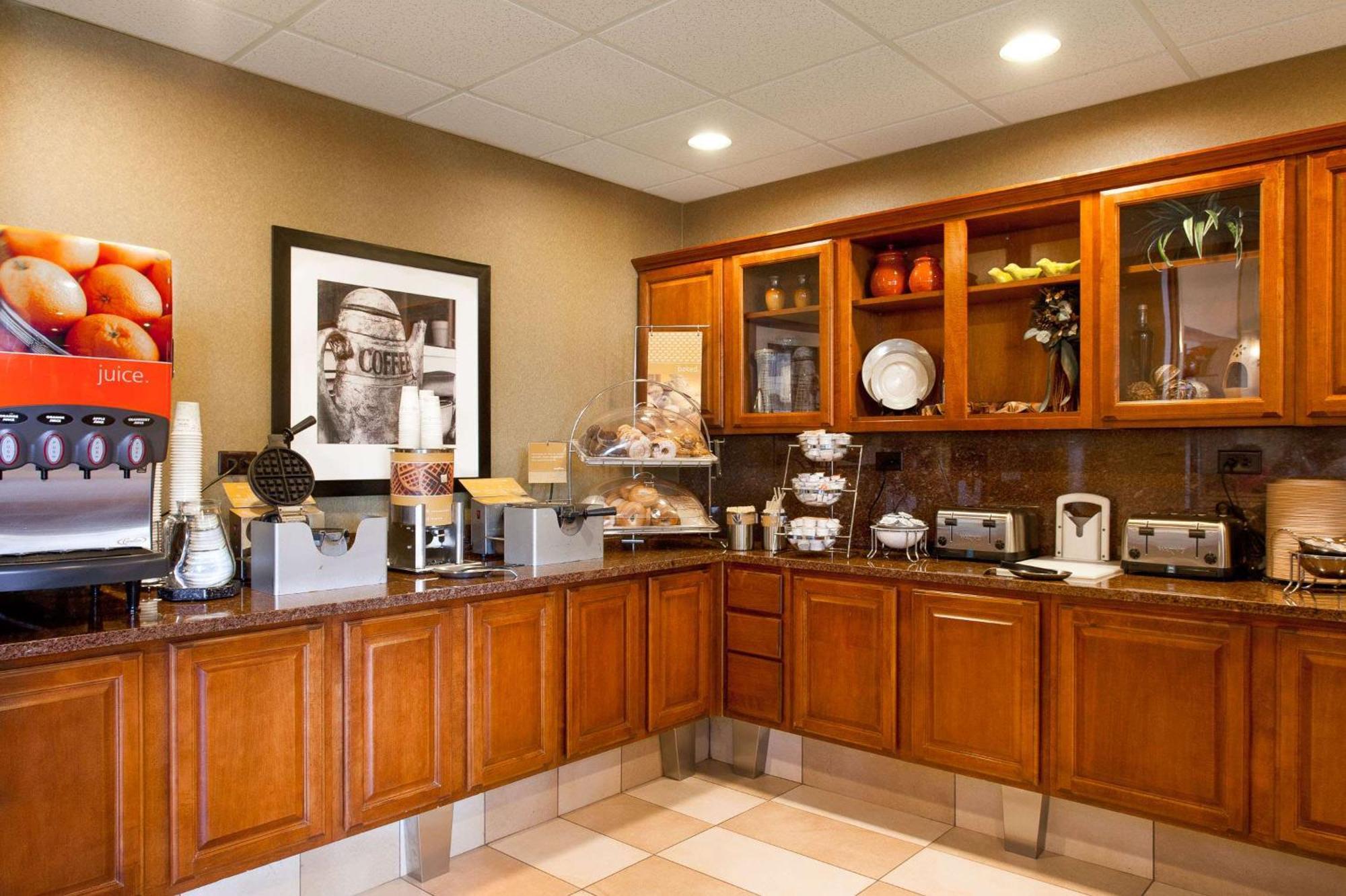 Hampton Inn & Suites Addison Eksteriør bilde