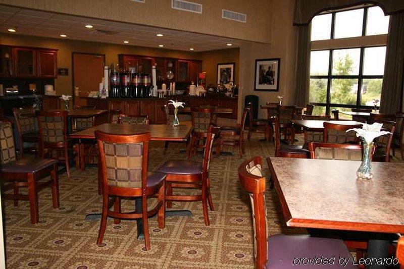 Hampton Inn & Suites Addison Restaurant bilde