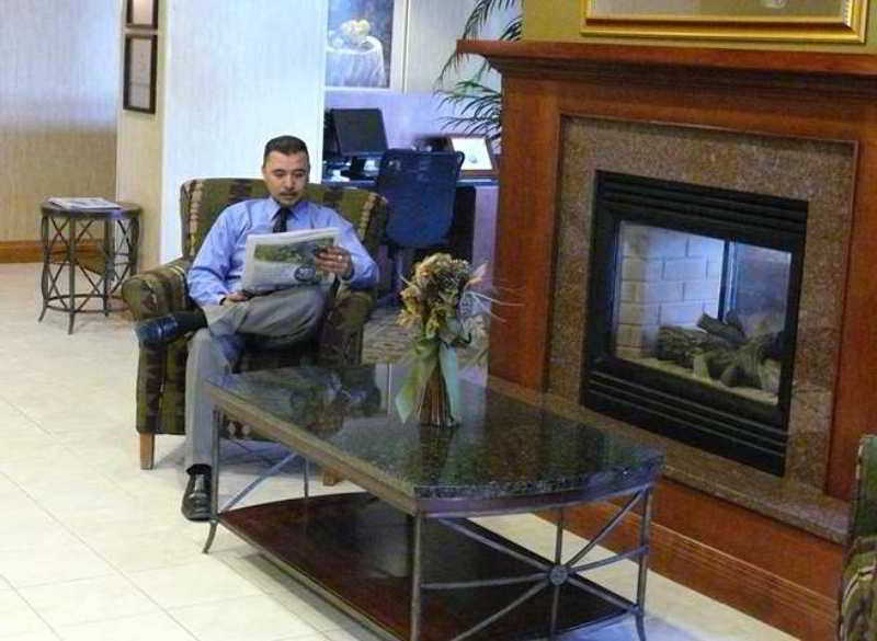 Hampton Inn & Suites Addison Interiør bilde